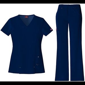 Dickies scrub set